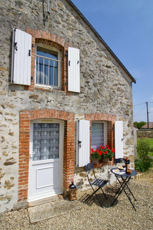 O Trois Oliviers Bed & Breakfast Louin Exterior foto