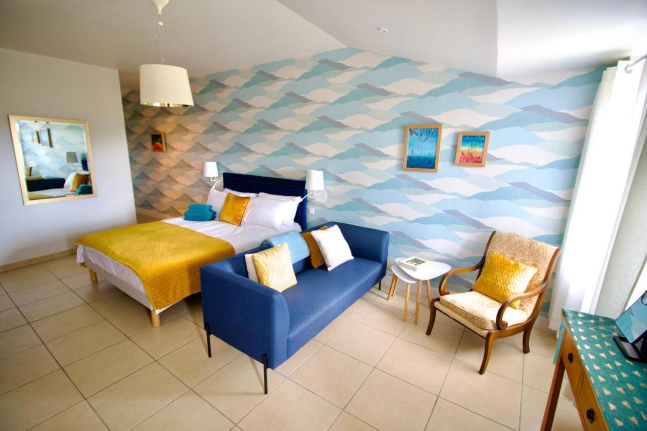 O Trois Oliviers Bed & Breakfast Louin Exterior foto