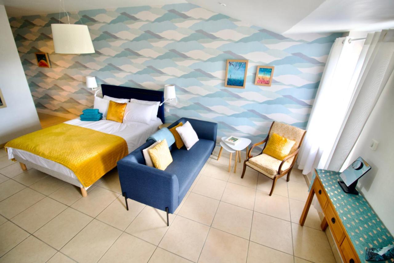 O Trois Oliviers Bed & Breakfast Louin Exterior foto