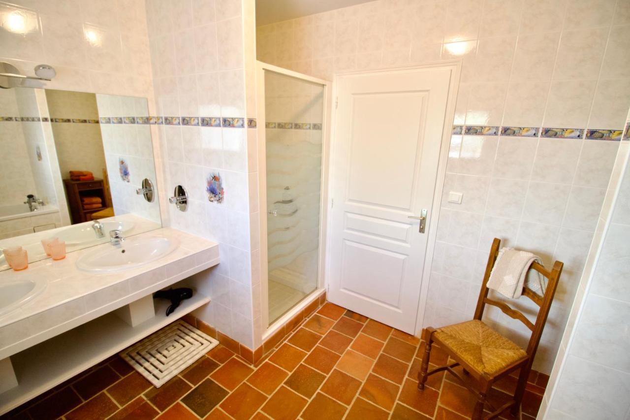 O Trois Oliviers Bed & Breakfast Louin Exterior foto