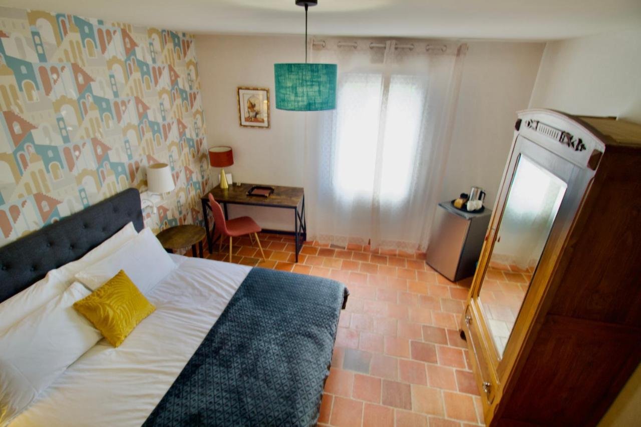 O Trois Oliviers Bed & Breakfast Louin Exterior foto